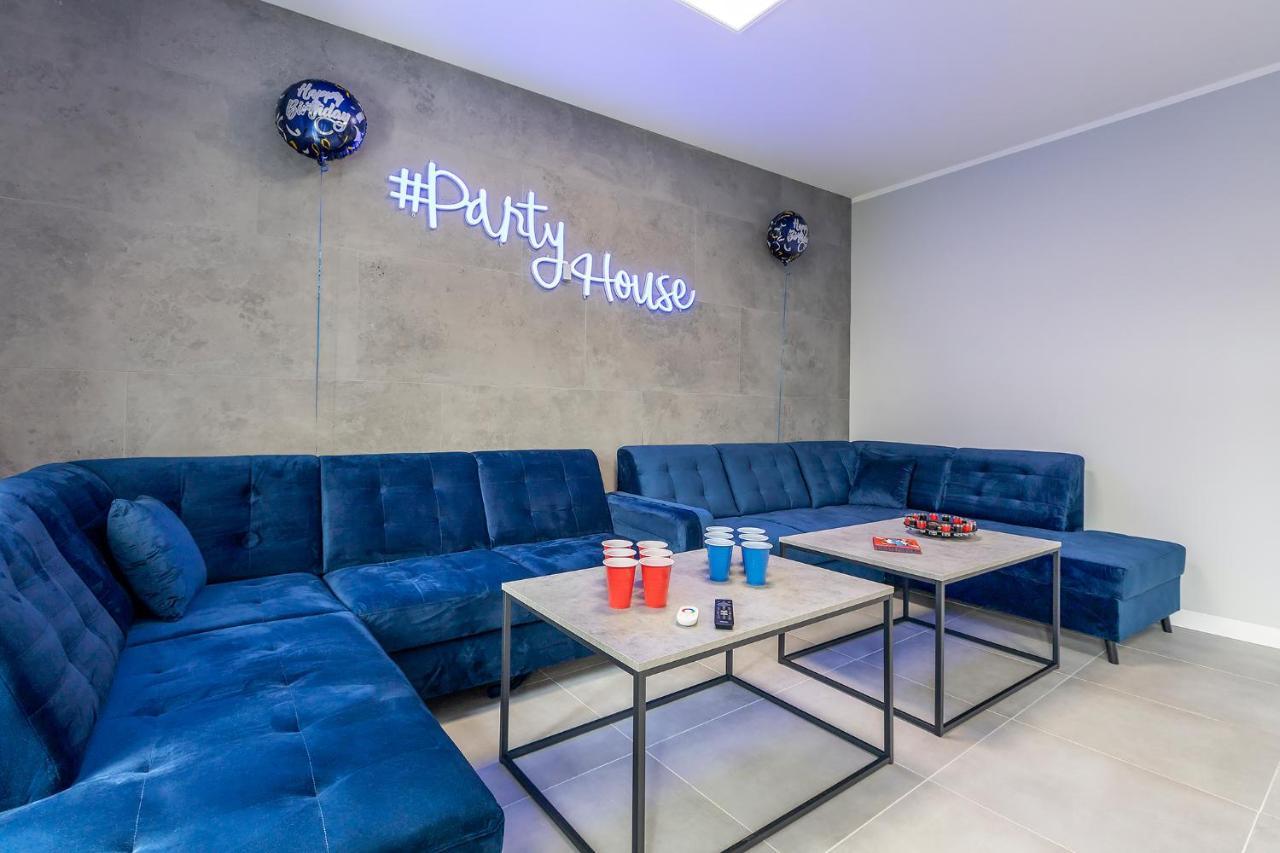 Апартаменты #Partyhouse Poznan Wilda Экстерьер фото